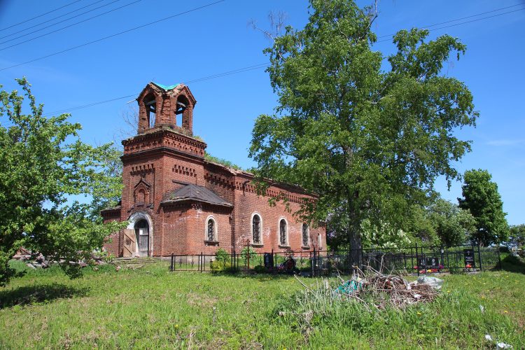 Спасо-Преображенская церковь Васильевского погоста в поселке Чернавино